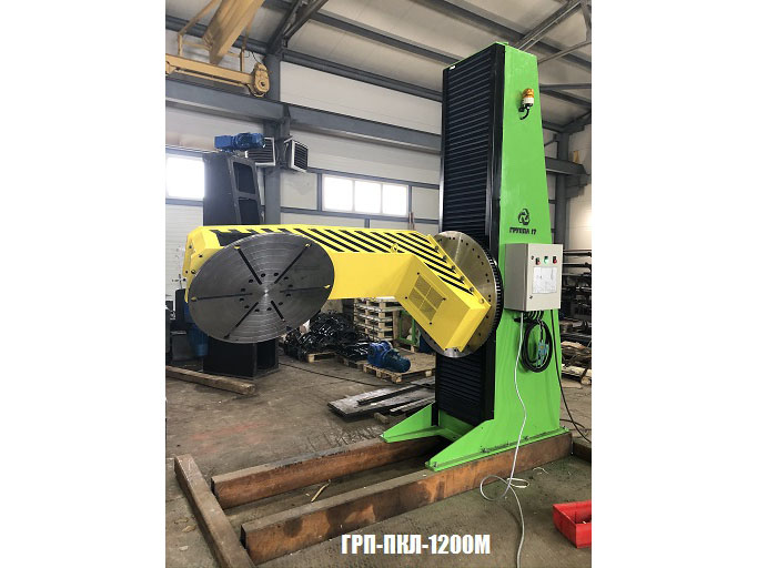 Позиционер консольный L-образный, проектная модель и завершённое устройство